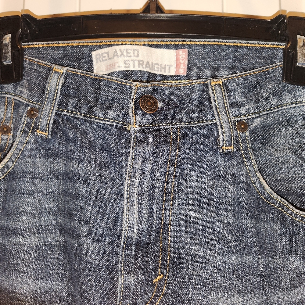 Levi's Classic Blue Denim Jeans - Picture 6 of 9